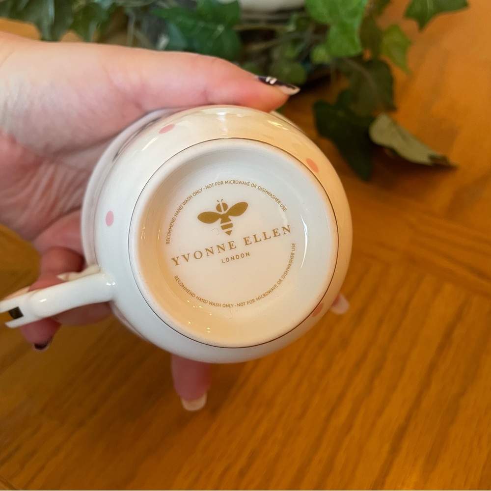 Anthropologie x Yvonne Ellen Rosé Teacup and Saucer Set - Picture 3 of 5